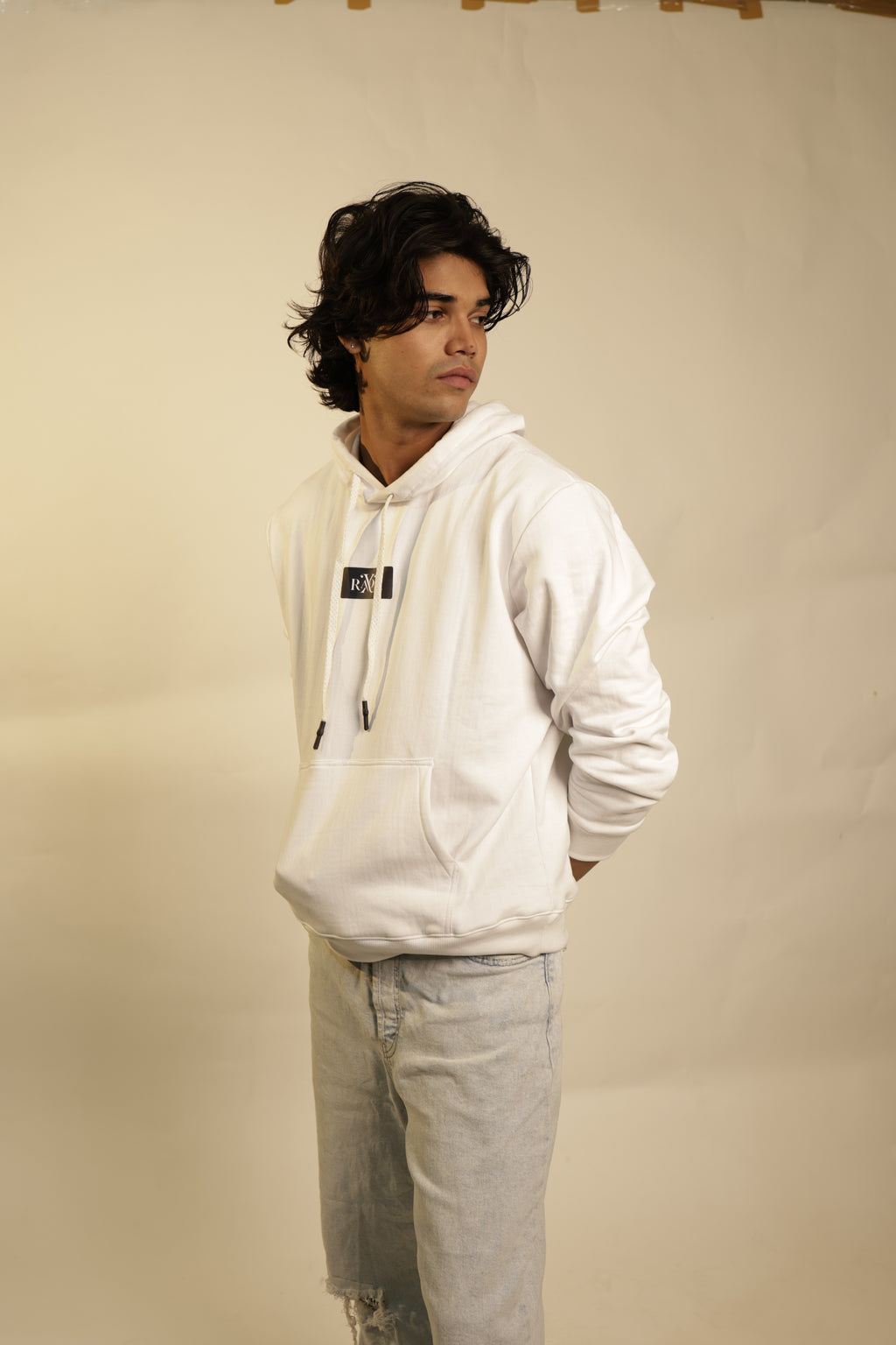 RAOX SNOW WHITE HOODIE..