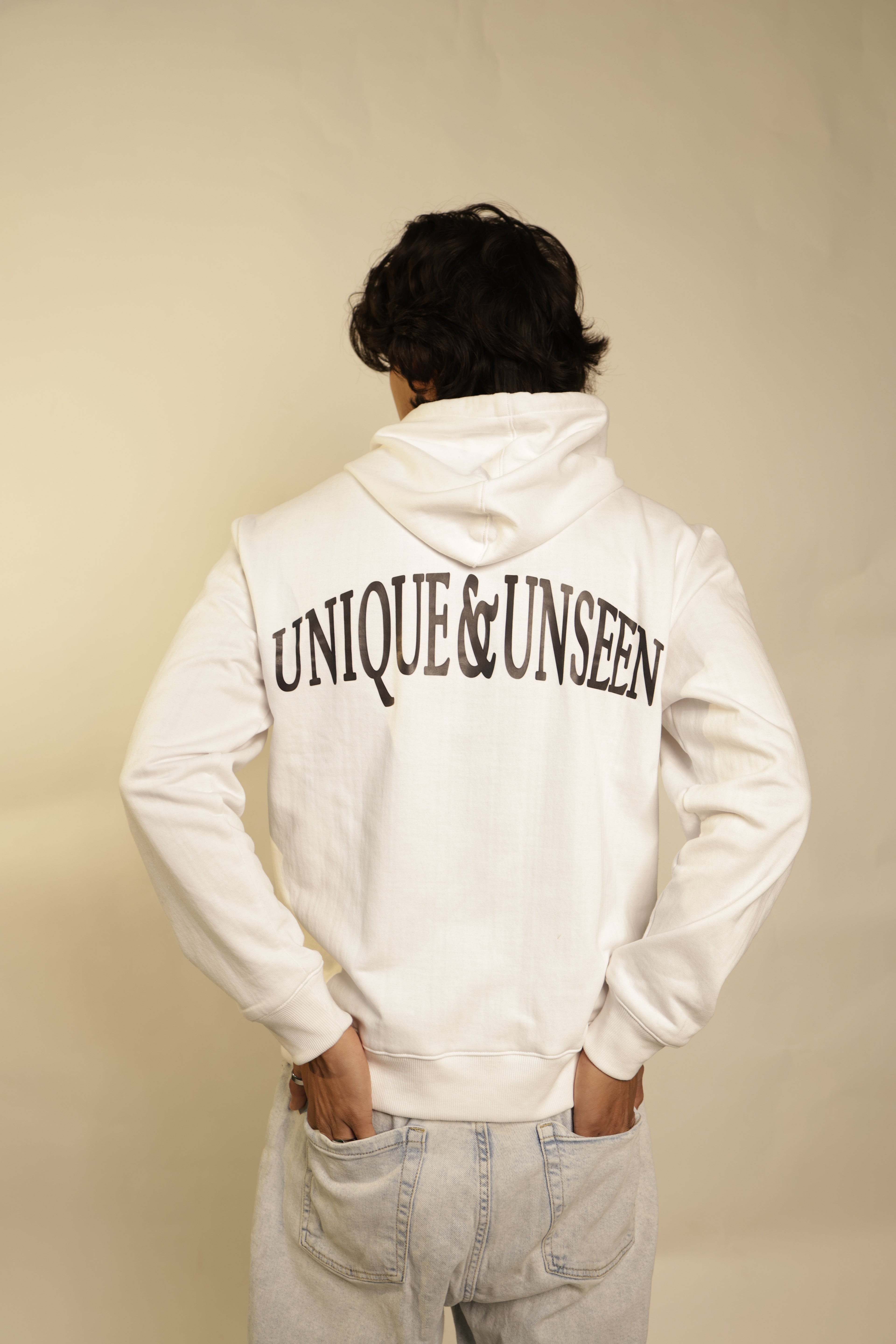 RAOX SNOW WHITE HOODIE..