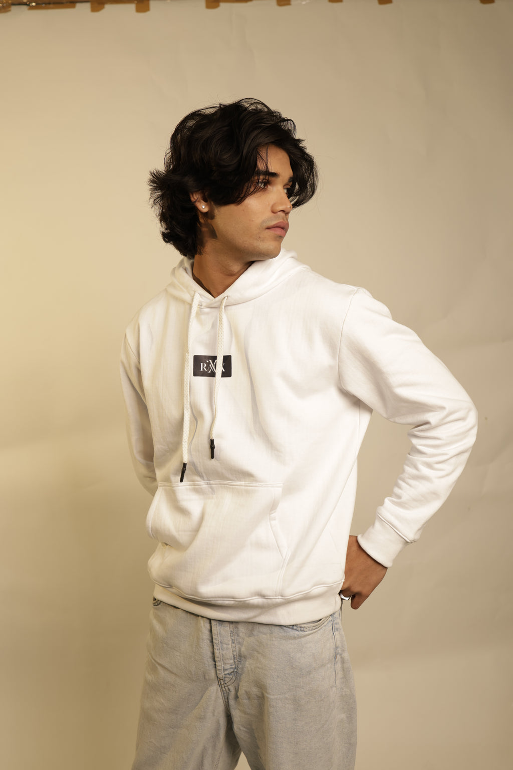 RAOX SNOW WHITE HOODIE..