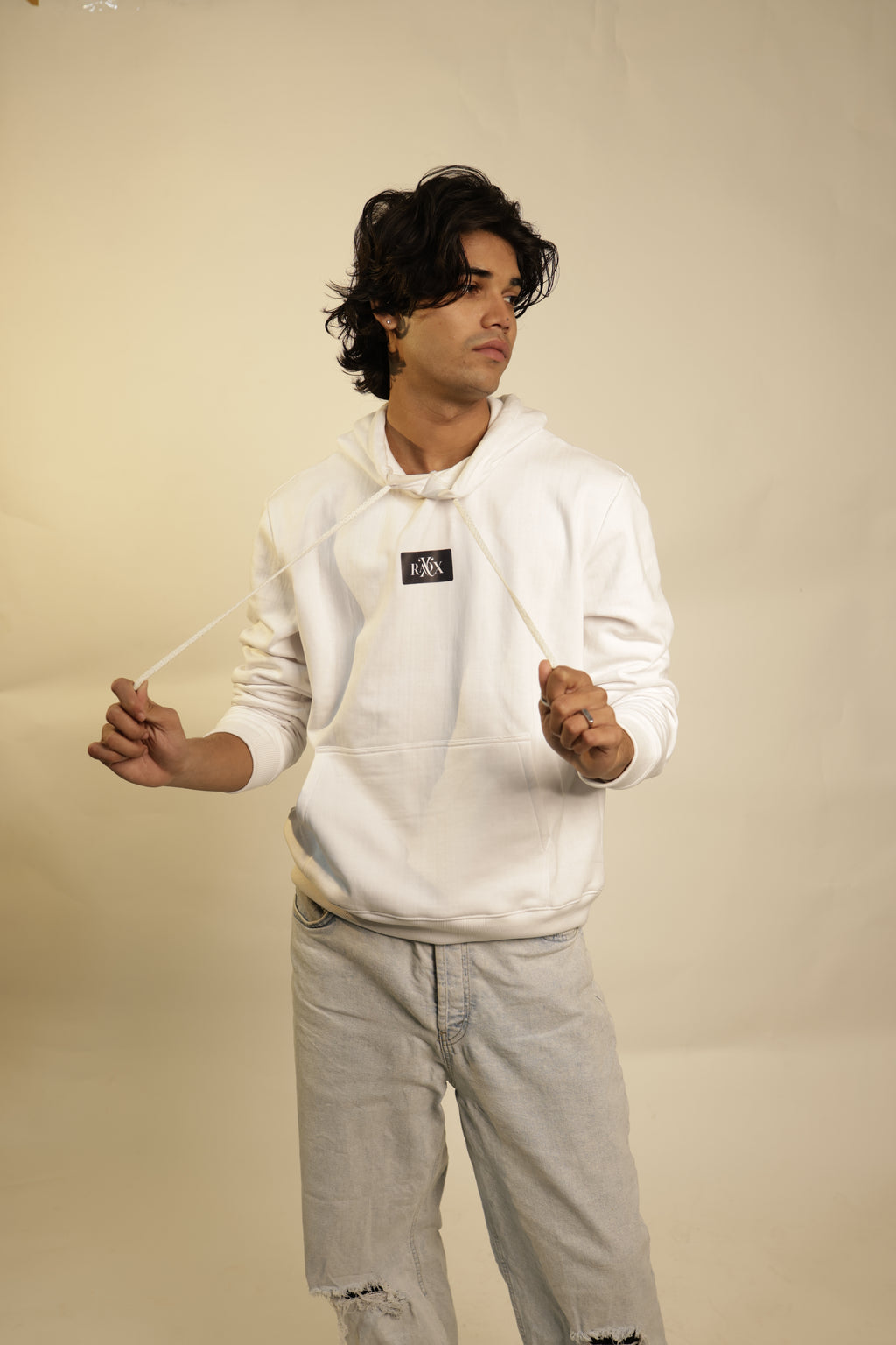 RAOX SNOW WHITE HOODIE..